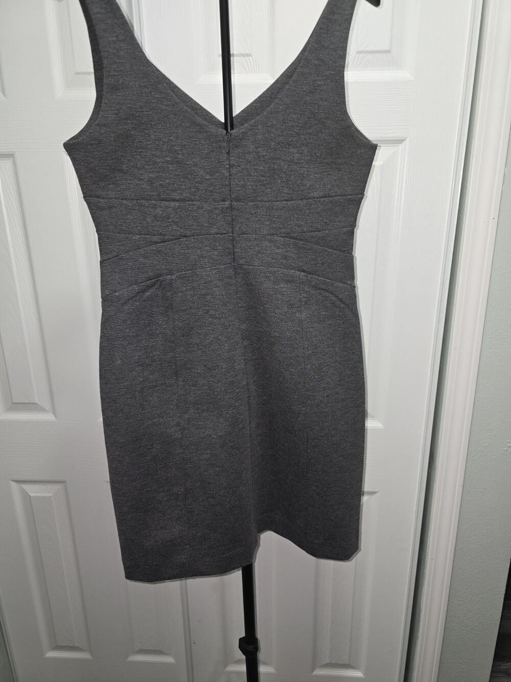 New York And Company Size 8 Grey Sheath Dress NWT